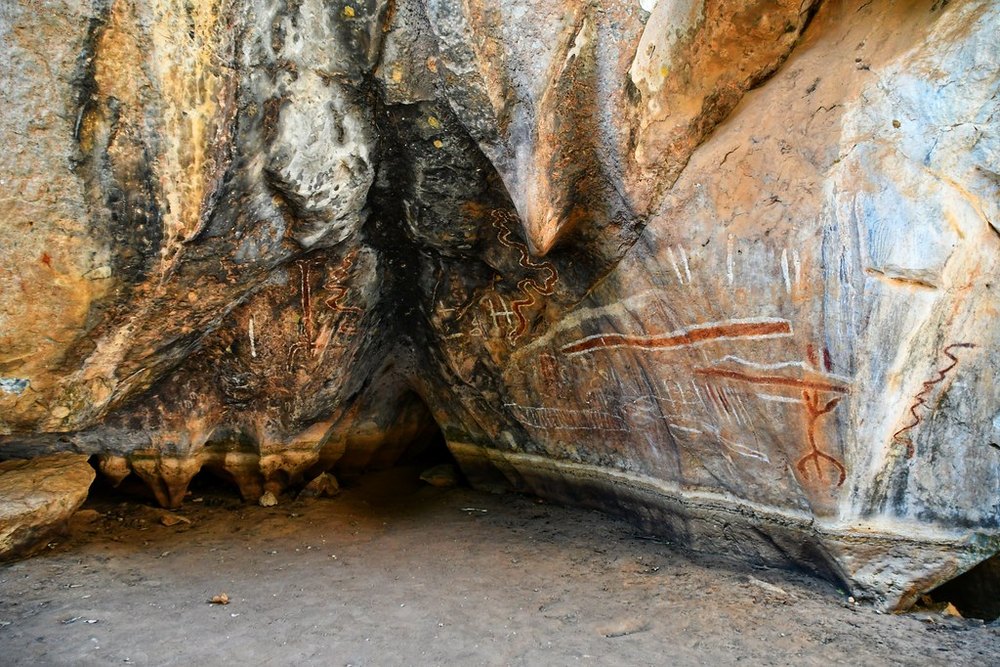 Aboriginal rock art on a limestone overhang at Mungana, near Chillagoe