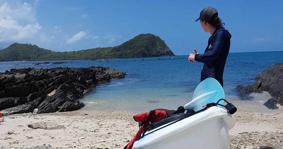 Sea kayaking from Palm Cove to Double Island