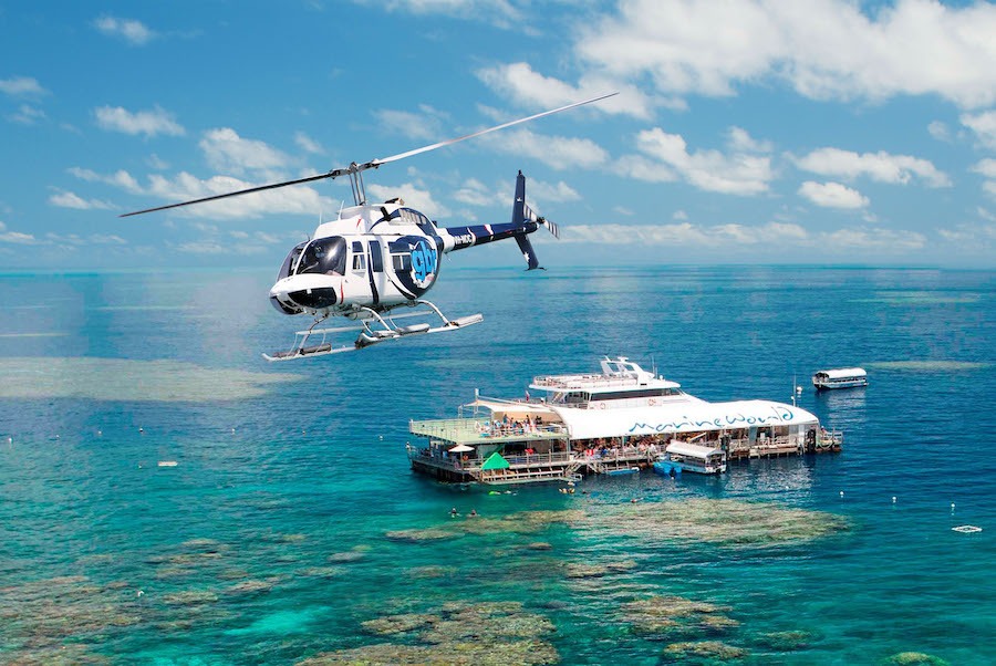 Pontoon with viewing platform