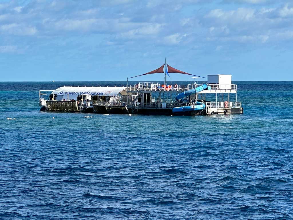 Pontoon with waterslide detail